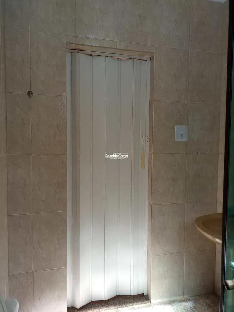 Casa, 5 quartos, 250 m² - Foto 13