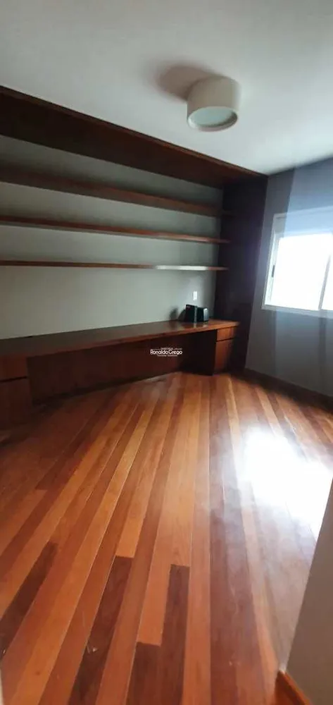 Apartamento, 4 quartos, 212 m² - Foto 1