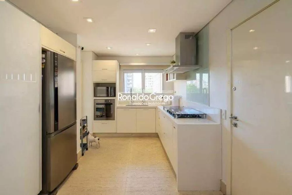Apartamento, 3 quartos, 210 m² - Foto 2