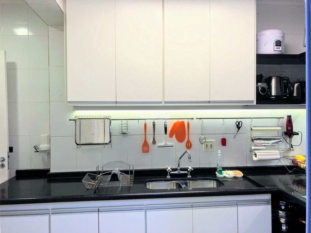 Apartamento à venda com 3 quartos, 86m² - Foto 19