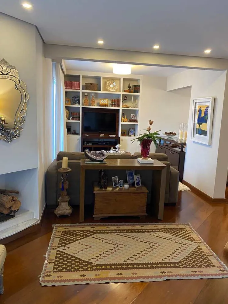 Apartamento, 3 quartos, 150 m² - Foto 1
