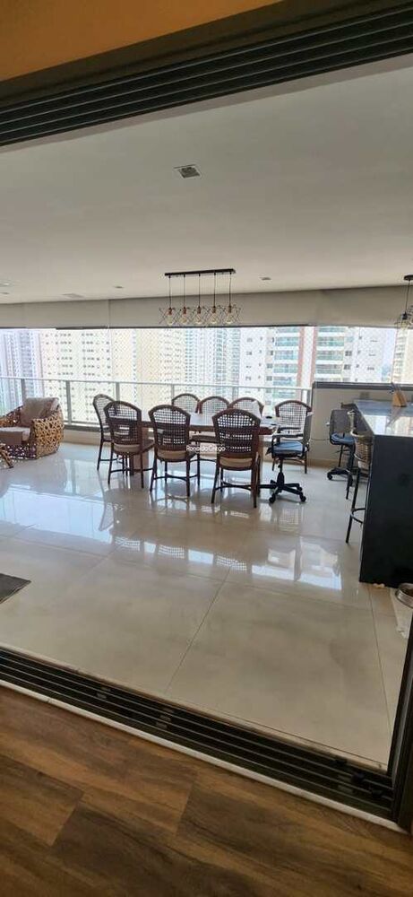 Apartamento, 3 quartos, 145 m² - Foto 1