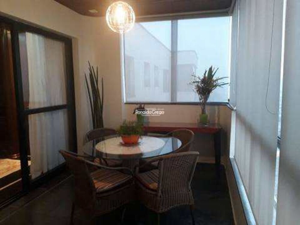 Apartamento à venda com 4 quartos, 250m² - Foto 12
