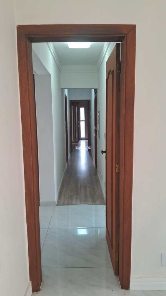 Apartamento à venda com 4 quartos, 180m² - Foto 18