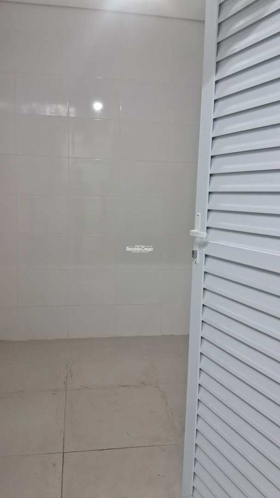 Apartamento à venda com 4 quartos, 180m² - Foto 15