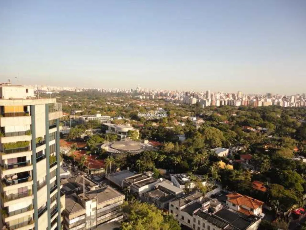 Cobertura, 3 quartos, 273 m² - Foto 1