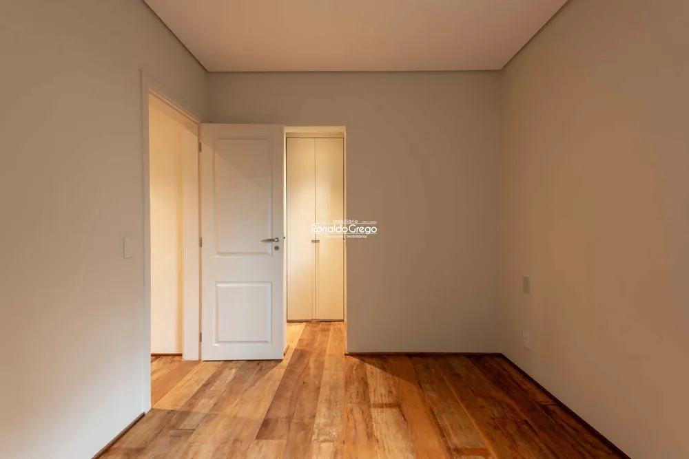 Apartamento, 3 quartos, 230 m² - Foto 5