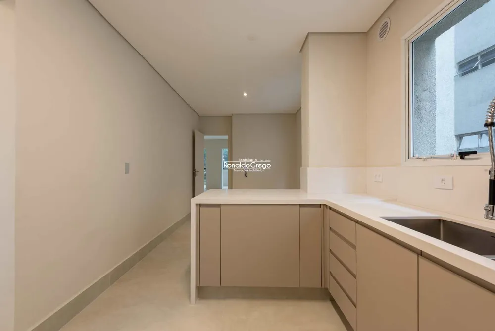 Apartamento, 3 quartos, 230 m² - Foto 14
