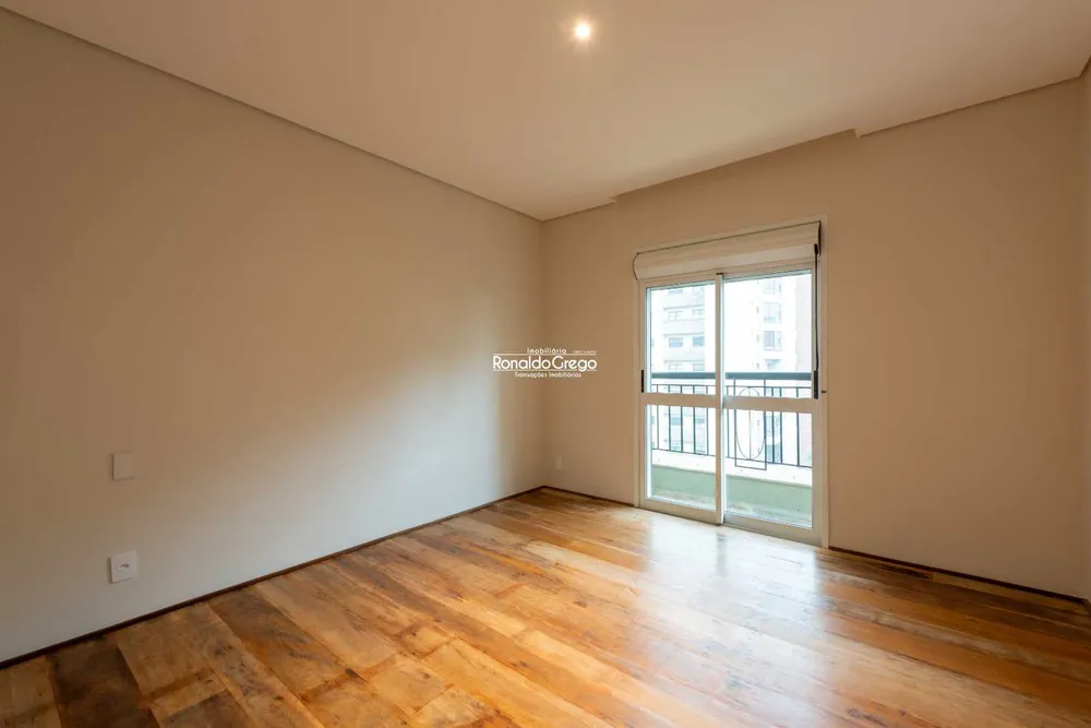 Apartamento, 3 quartos, 230 m² - Foto 1