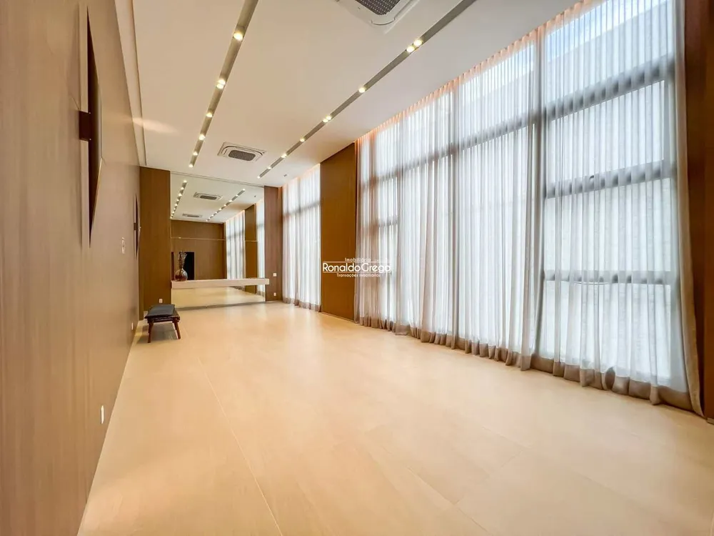 Apartamento, 4 quartos, 194 m² - Foto 2