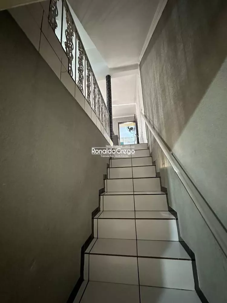 Sobrado, 6 quartos, 250 m² - Foto 2