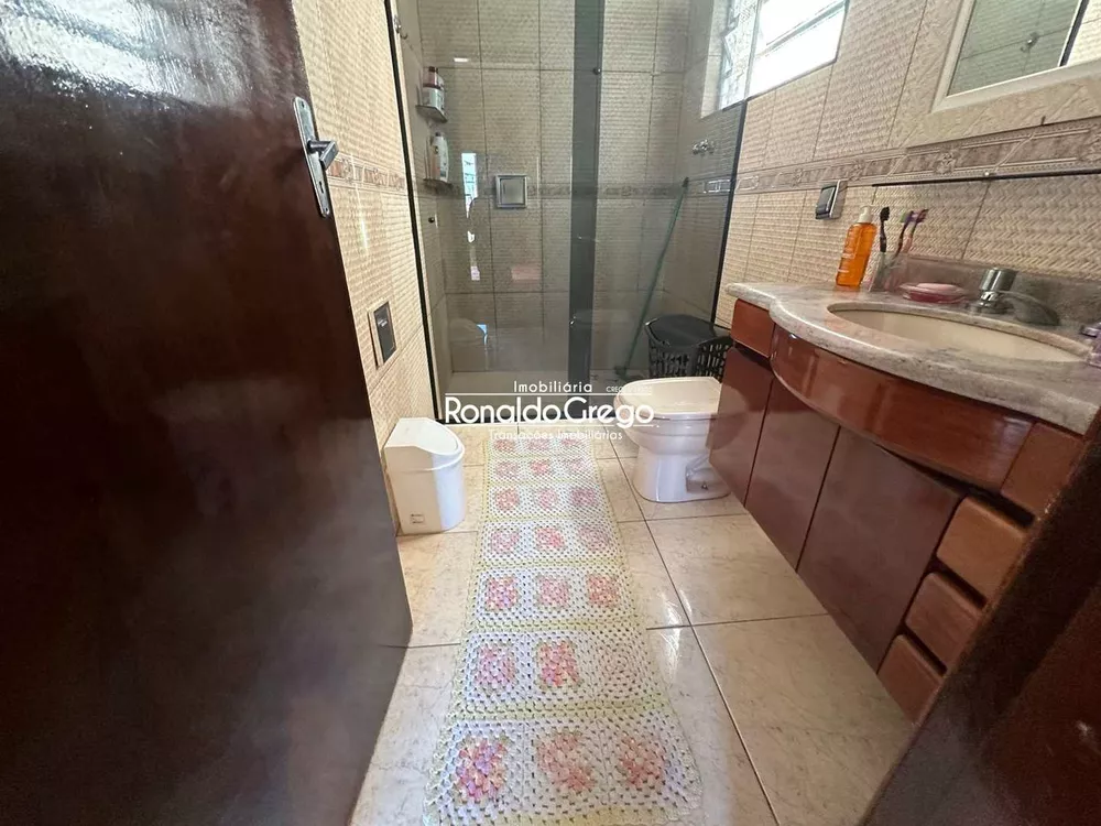 Sobrado, 6 quartos, 250 m² - Foto 1