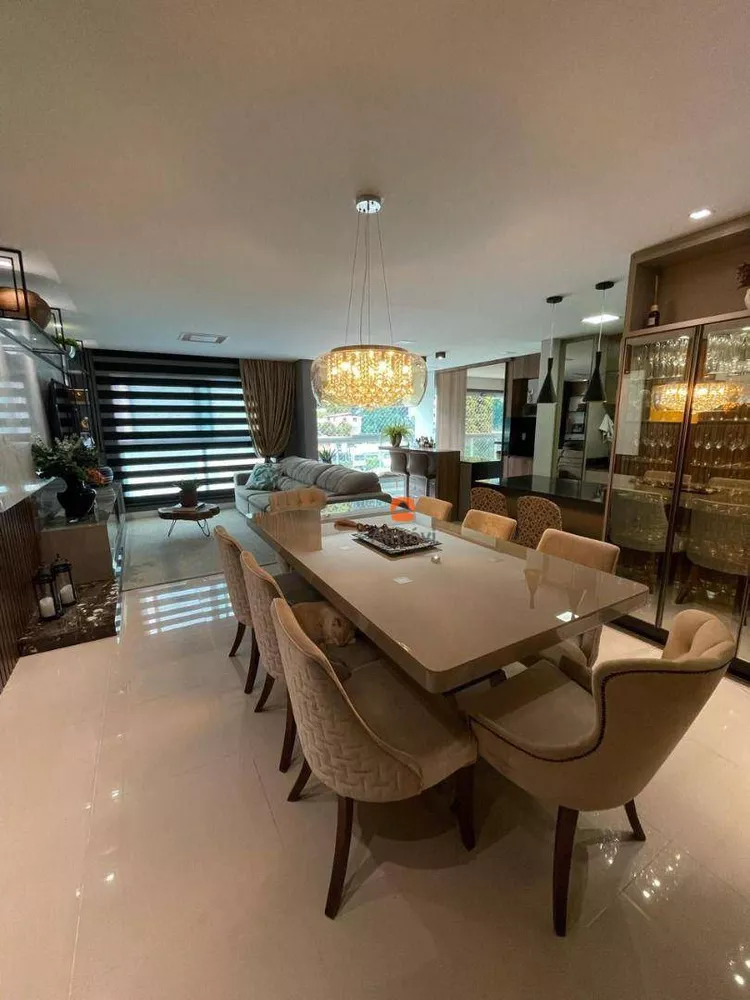 Apartamento, 3 quartos, 145 m² - Foto 2