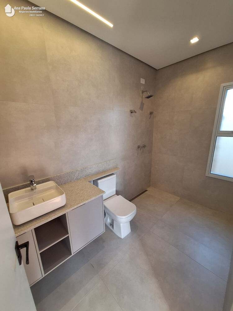 Casa para alugar com 3 quartos, 302m² - Foto 3