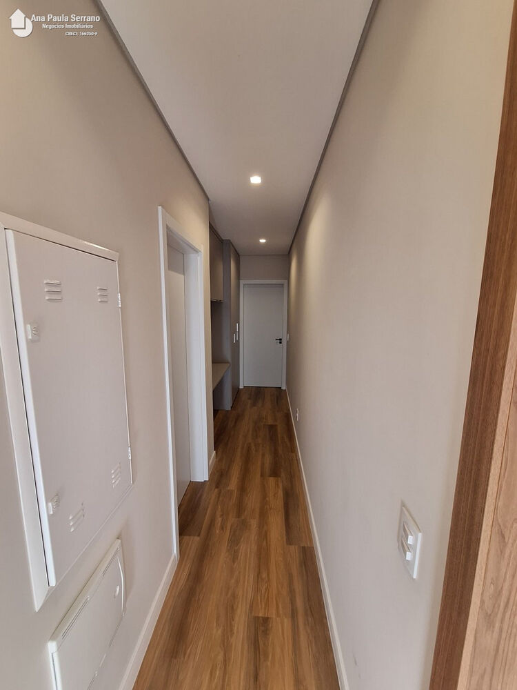 Casa para alugar com 3 quartos, 302m² - Foto 2