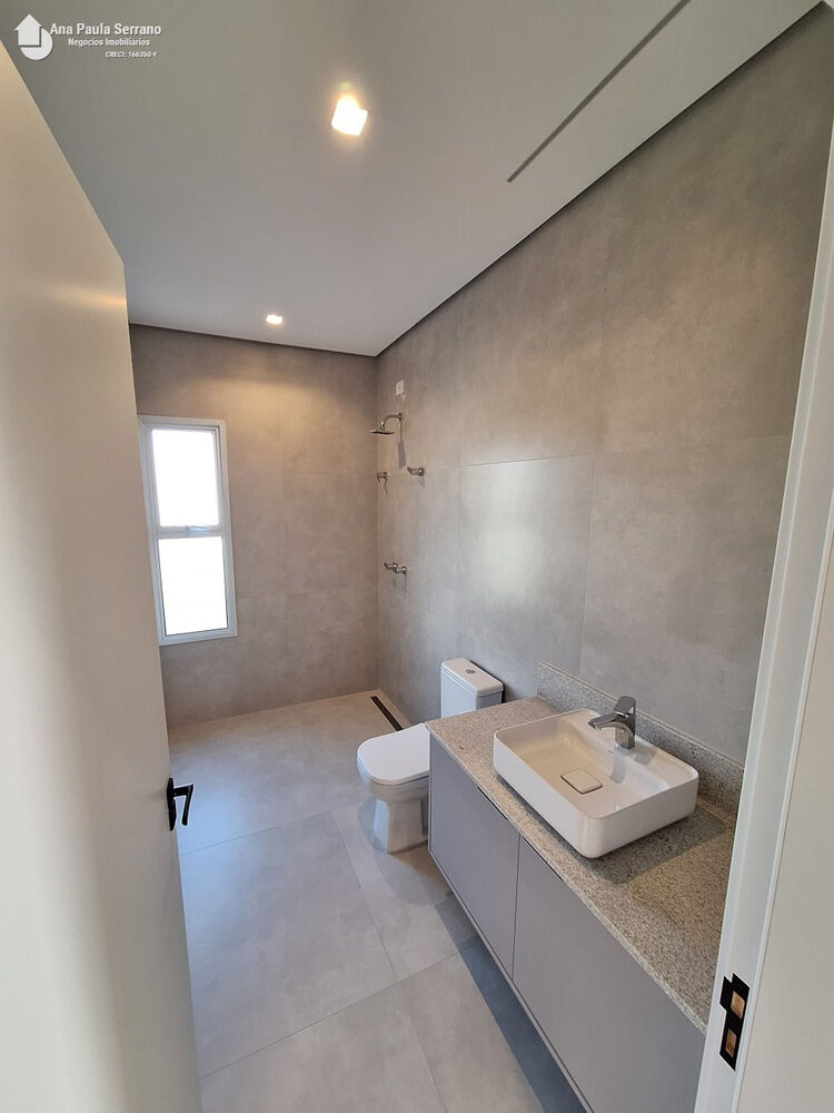 Casa para alugar com 3 quartos, 302m² - Foto 4