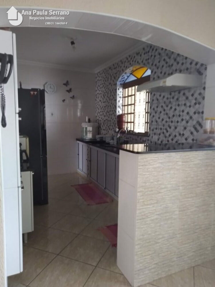 Chácara à venda com 3 quartos, 2189m² - Foto 4