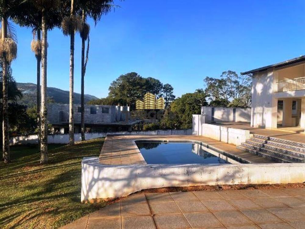 Casa de Condomínio à venda com 5 quartos, 1900m² - Foto 2