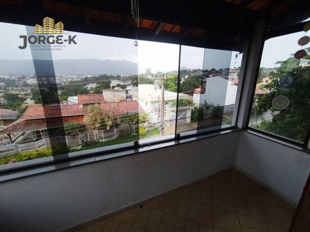 Casa, 3 quartos, 344 m² - Foto 1