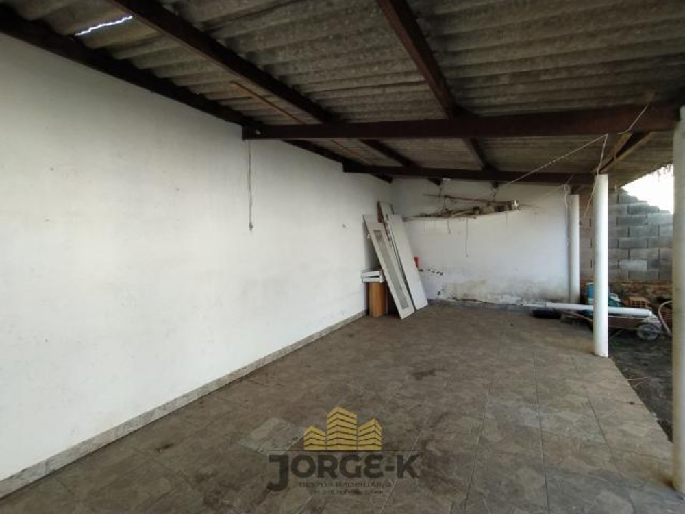 Casa para alugar com 2 quartos, 300m² - Foto 15