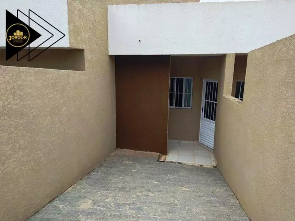 Casa à venda com 1 quarto, 55m² - Foto 2