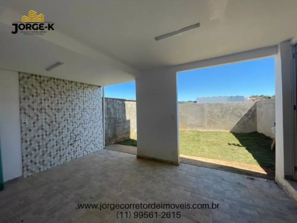 Casa à venda com 3 quartos, 126m² - Foto 3