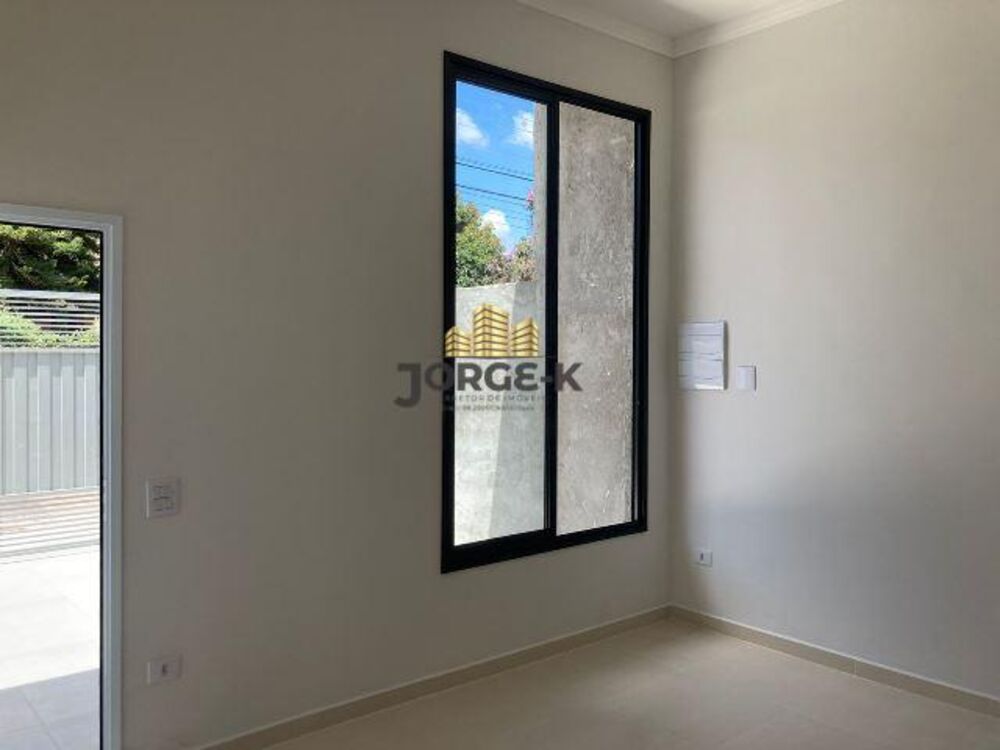 Casa à venda com 3 quartos, 180m² - Foto 8