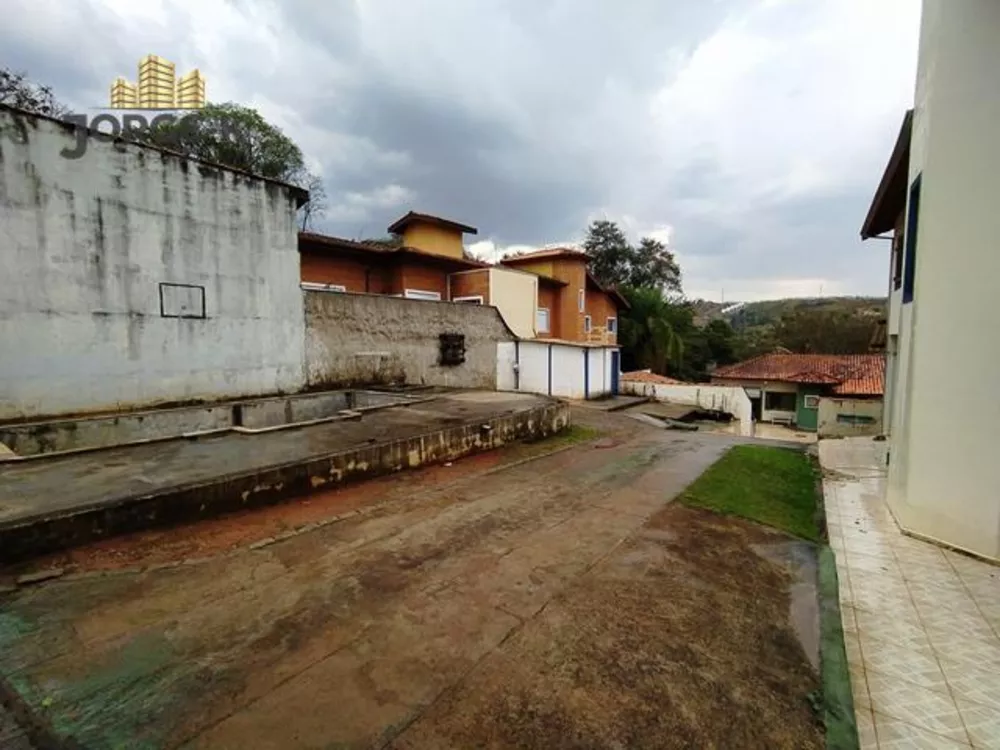 Chácara à venda com 3 quartos, 2080m² - Foto 3