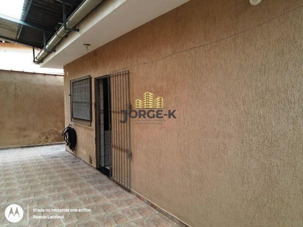 Casa, 3 quartos, 231 m² - Foto 2