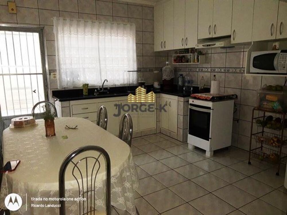 Casa, 3 quartos, 231 m² - Foto 9