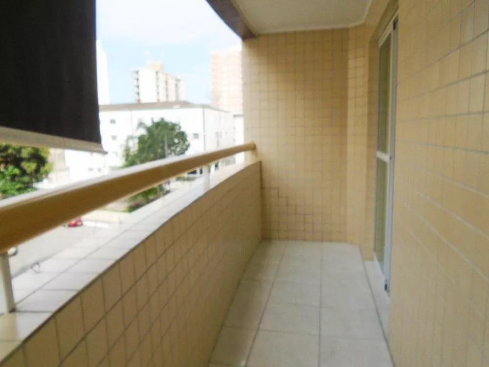 Apartamento à venda com 2 quartos, 70m² - Foto 4