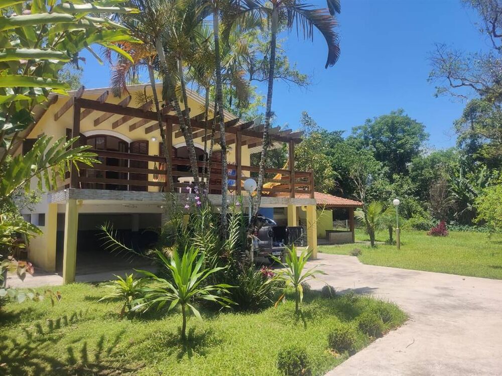 Casa à venda com 2 quartos, 75m² - Foto 1