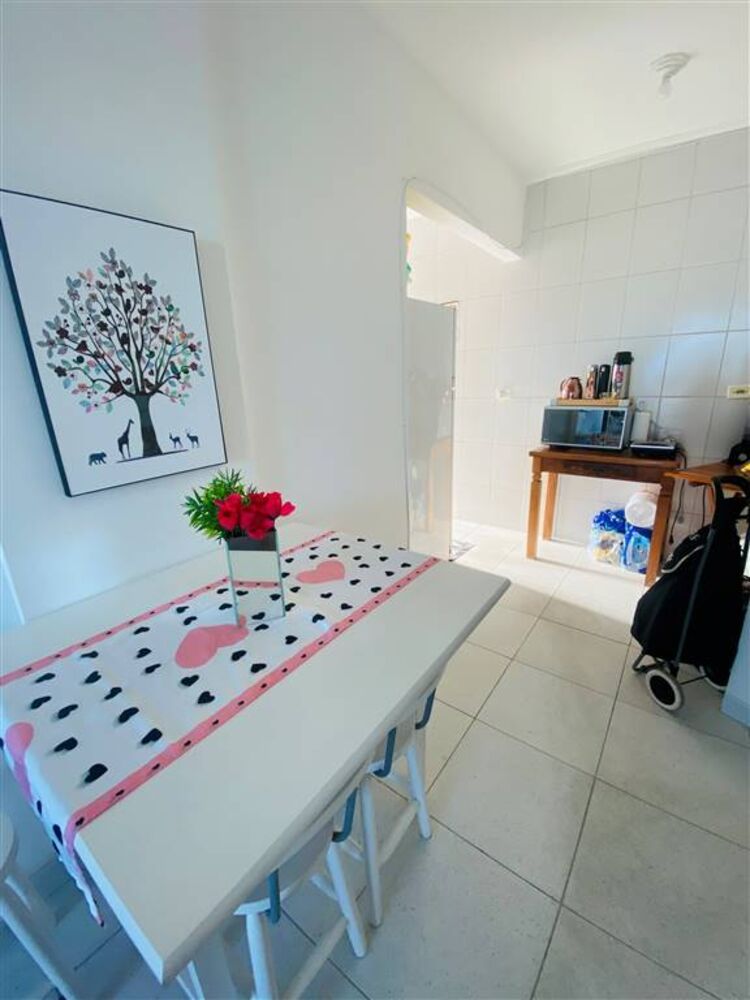 Apartamento à venda com 2 quartos, 68m² - Foto 3