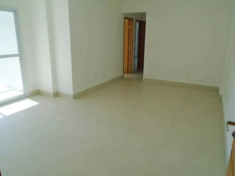 Apartamento à venda com 3 quartos, 108m² - Foto 1