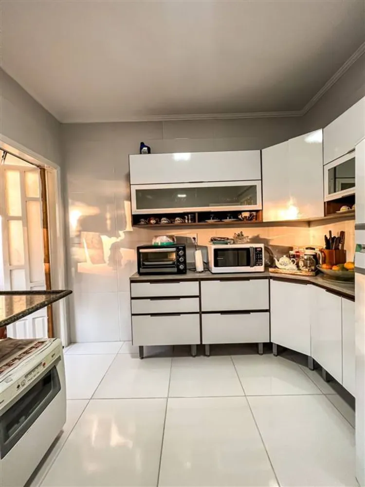 Apartamento, 4 quartos, 219 m² - Foto 2