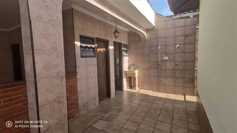 Casa, 4 quartos, 264 m² - Foto 1