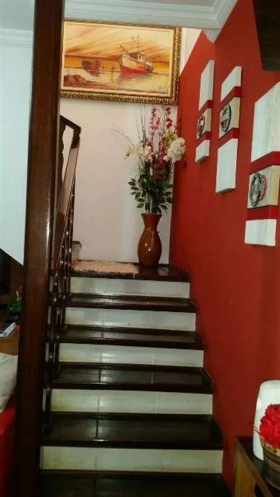 Sobrado à venda com 3 quartos, 180m² - Foto 4