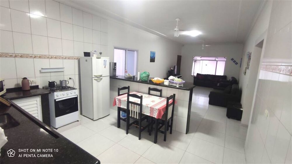 Casa à venda com 3 quartos, 185m² - Foto 2