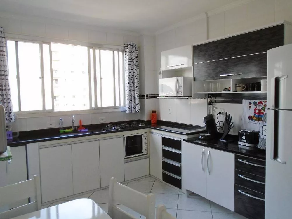 Apartamento à venda com 1 quarto, 50m² - Foto 1