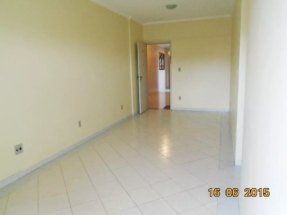 Apartamento à venda com 1 quarto, 70m² - Foto 2