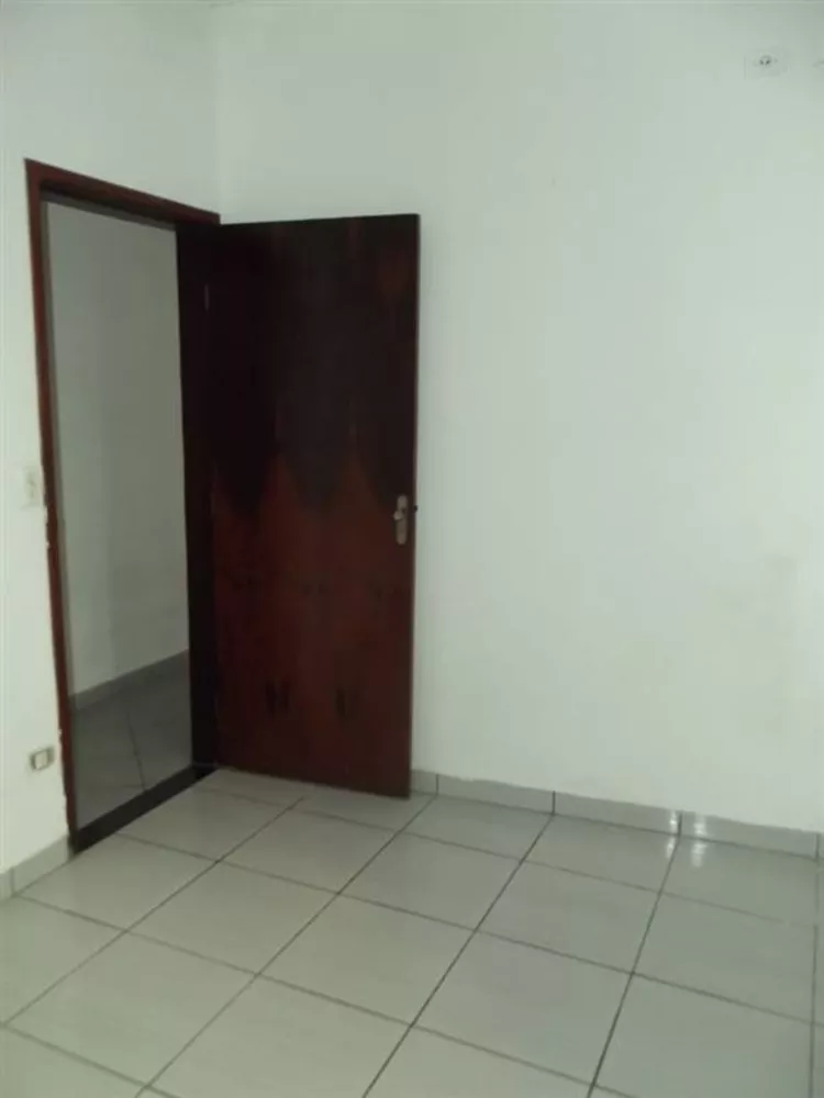 Casa à venda com 2 quartos, 80m² - Foto 13