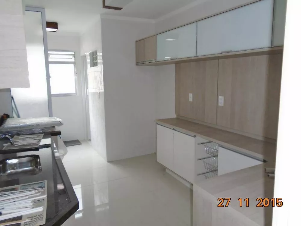 Apartamento à venda com 2 quartos, 72m² - Foto 1