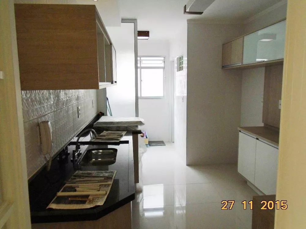 Apartamento à venda com 2 quartos, 72m² - Foto 3