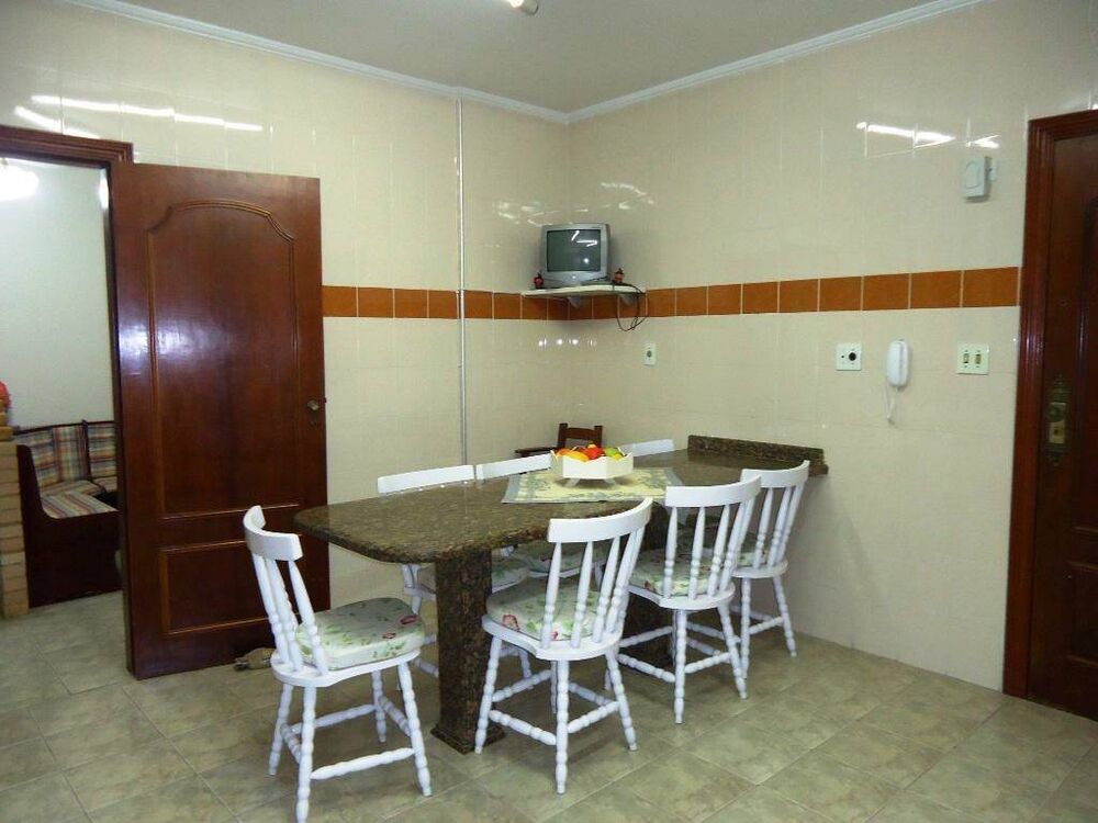 Apartamento à venda com 3 quartos, 162m² - Foto 4