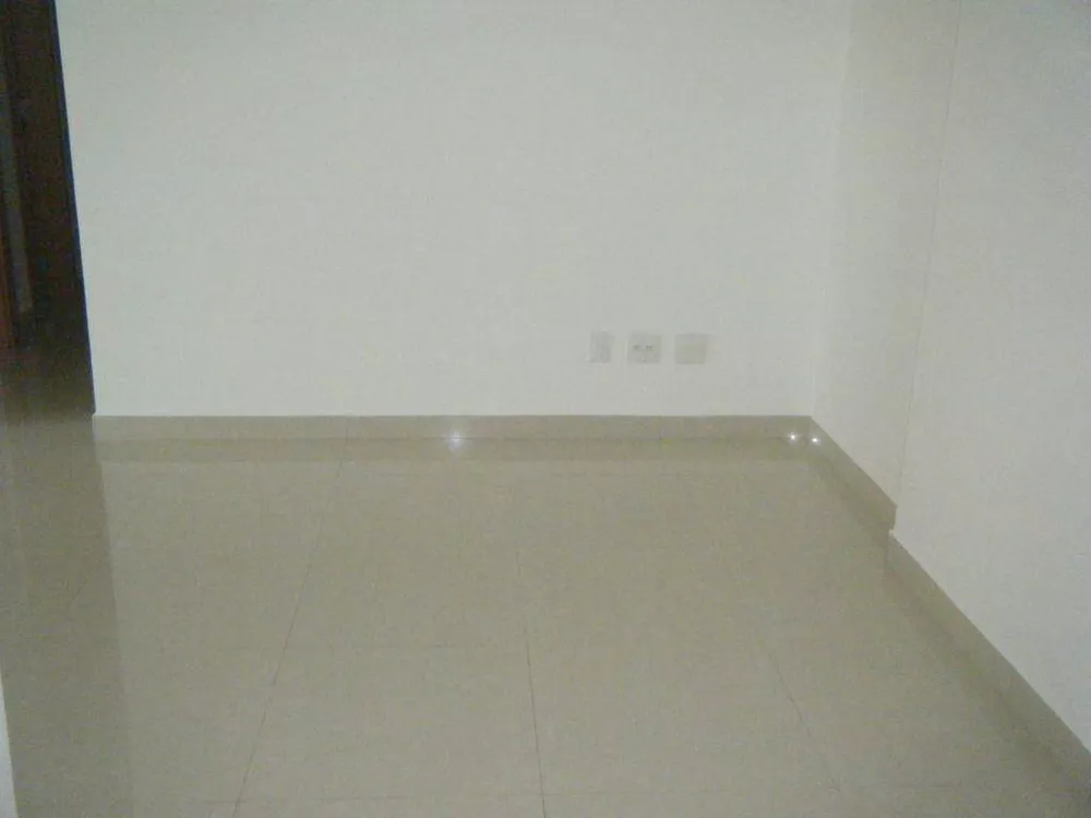 Apartamento à venda com 2 quartos, 79m² - Foto 1