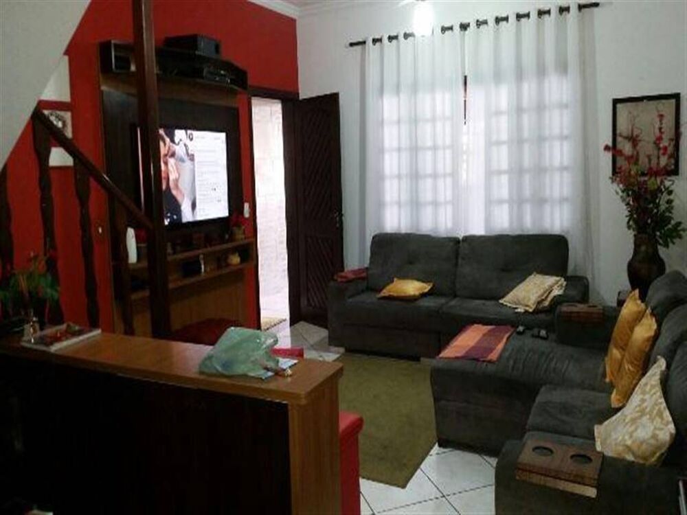 Sobrado, 3 quartos, 180 m² - Foto 1