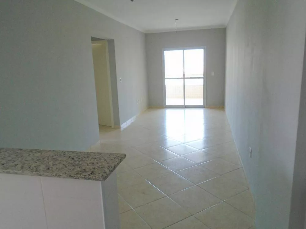 Apartamento à venda com 2 quartos, 79m² - Foto 2