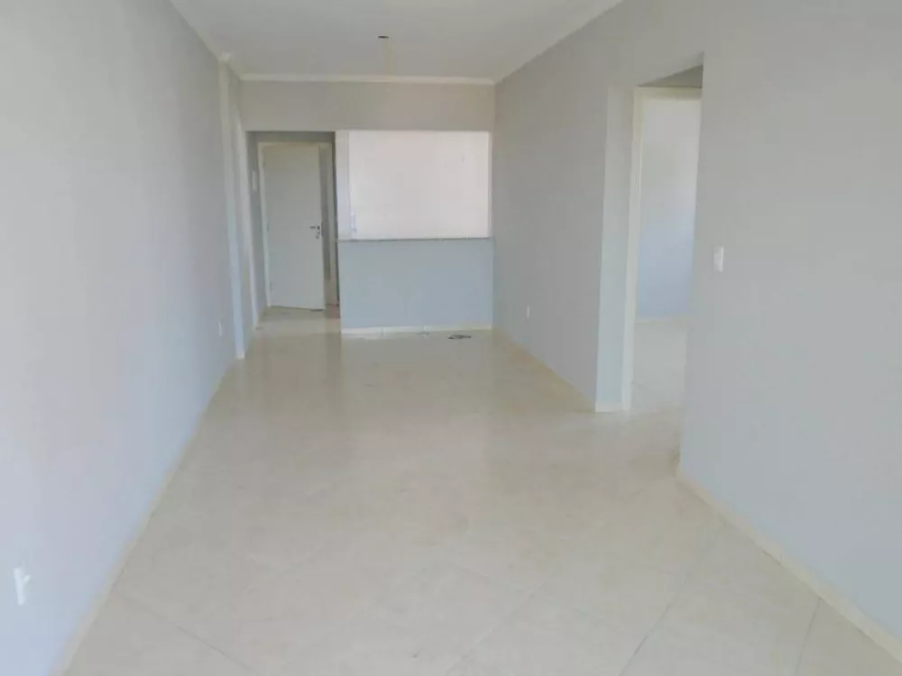 Apartamento à venda com 2 quartos, 79m² - Foto 3