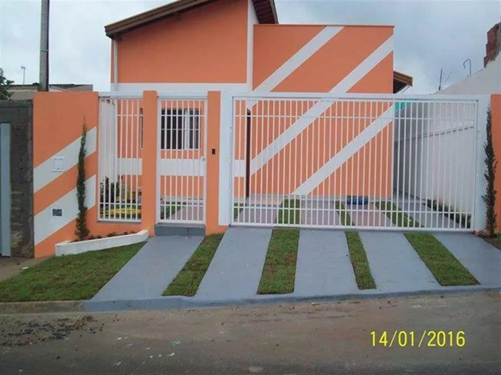 Casa à venda com 2 quartos, 70m² - Foto 2