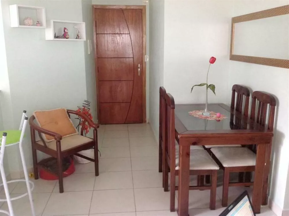 Apartamento à venda com 2 quartos, 65m² - Foto 1